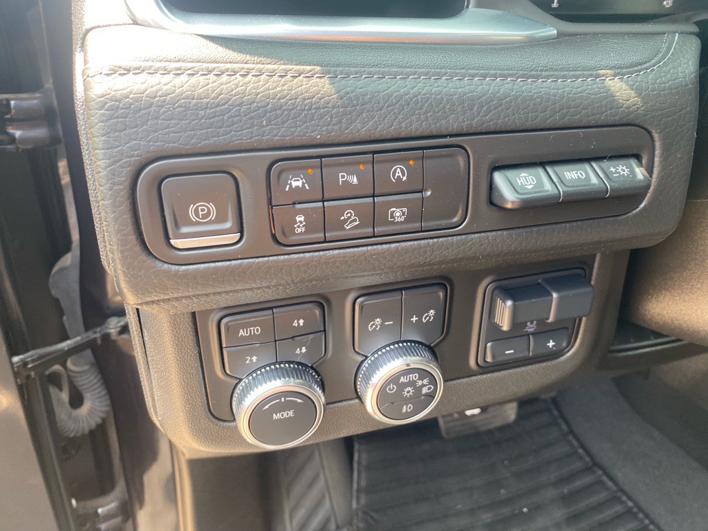2023 GMC Yukon Image 21