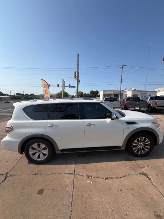 2017 Nissan Armada Image 4