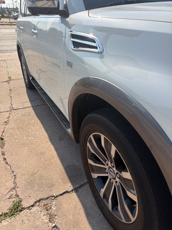 2017 Nissan Armada Image 6