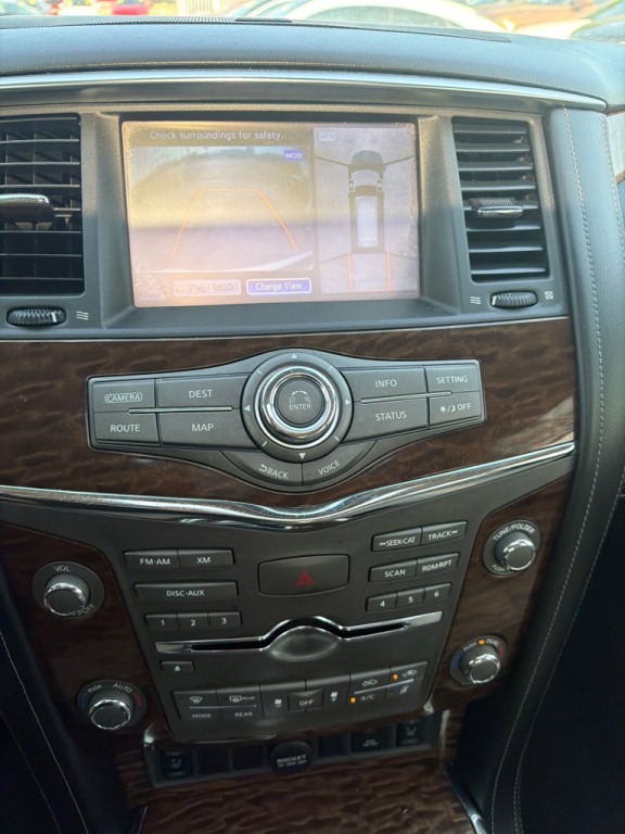 2017 Nissan Armada Image 17