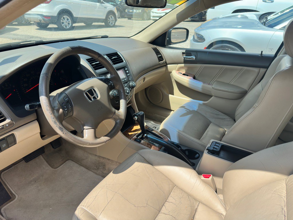 2005 Honda Accord Image 11