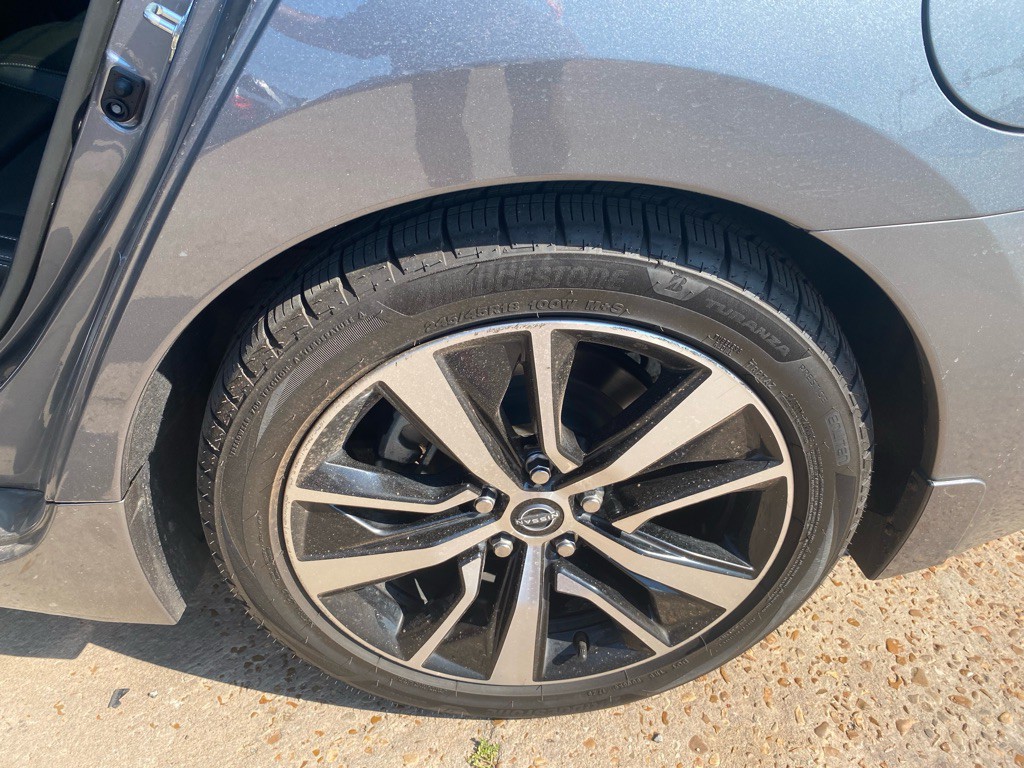 2023 Nissan Maxima Image 9
