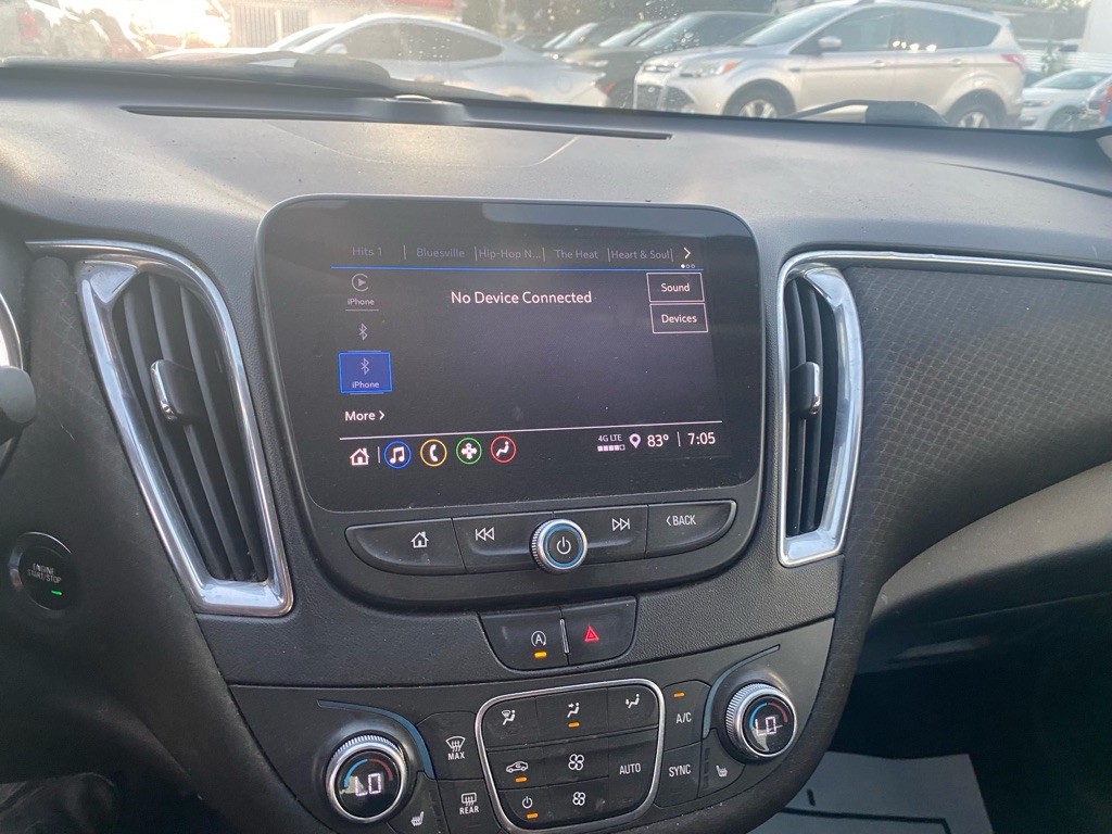 2021 Chevrolet Malibu Image 25