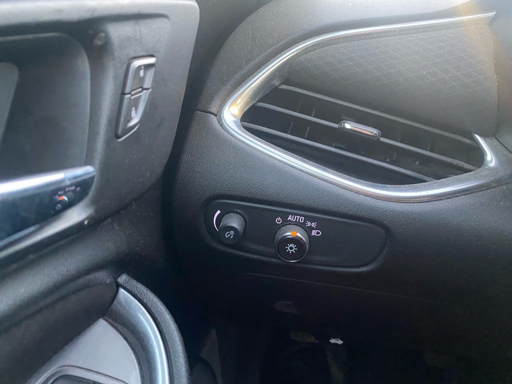 2021 Chevrolet Malibu Image 36