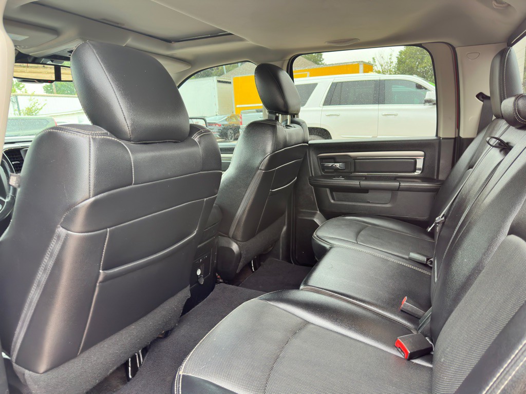 2017 RAM 1500 Image 10