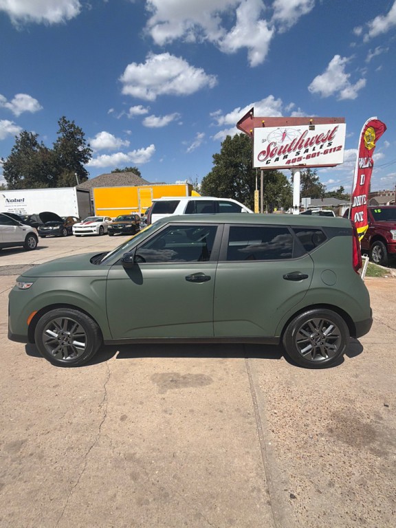 2022 Kia Soul Image 3