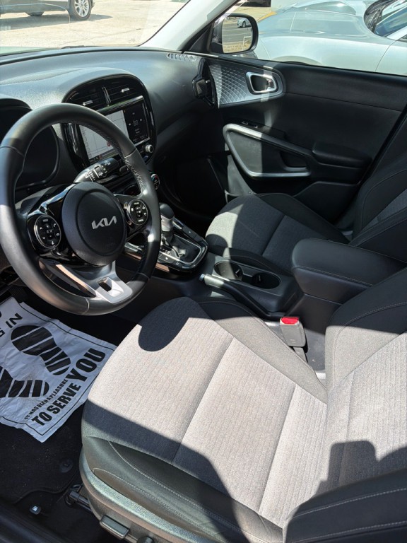 2022 Kia Soul Image 13
