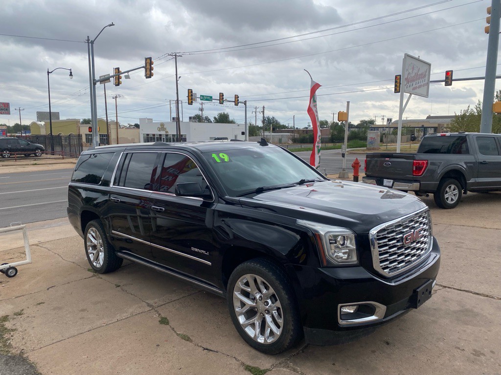 2019 GMC Yukon Image 9