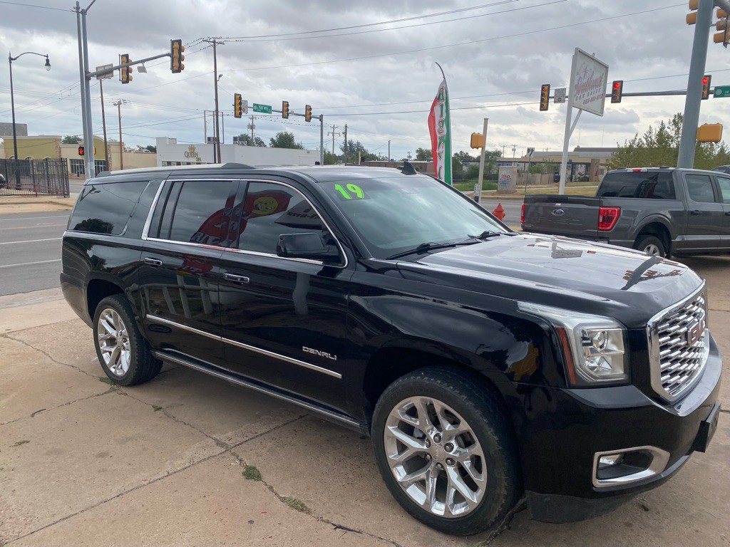 2019 GMC Yukon Image 10