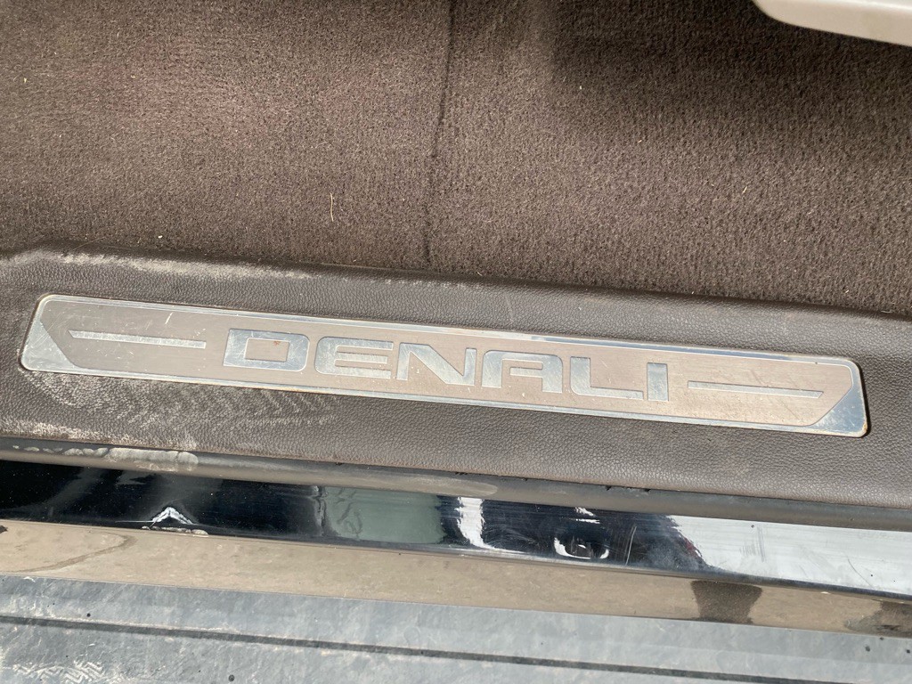 2019 GMC Yukon Image 41