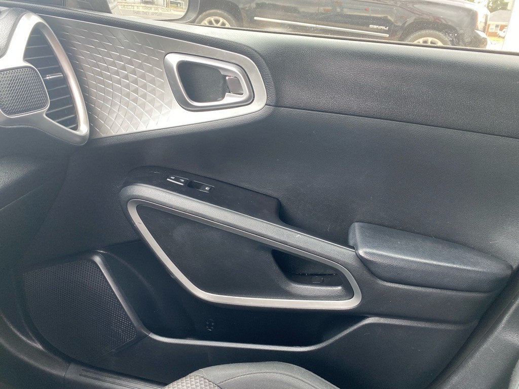2023 Kia Soul Image 42