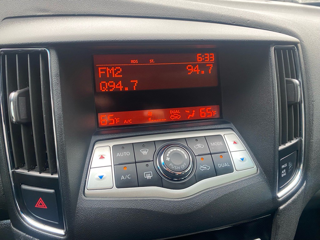 2010 Nissan Maxima Image 29