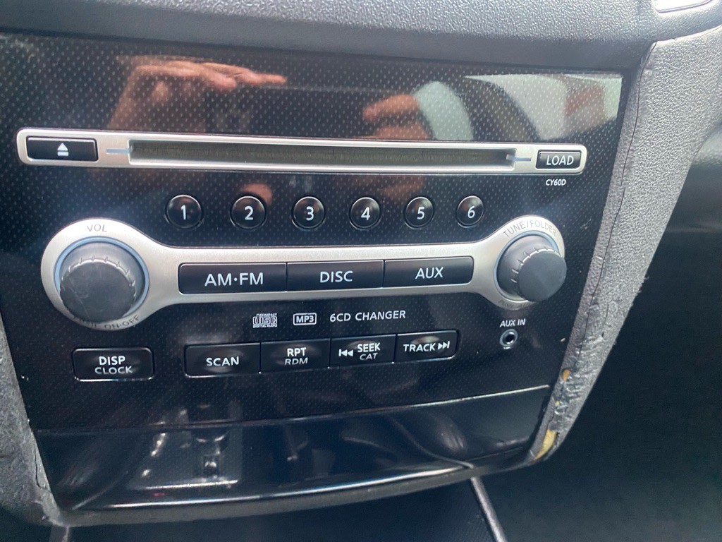 2010 Nissan Maxima Image 35