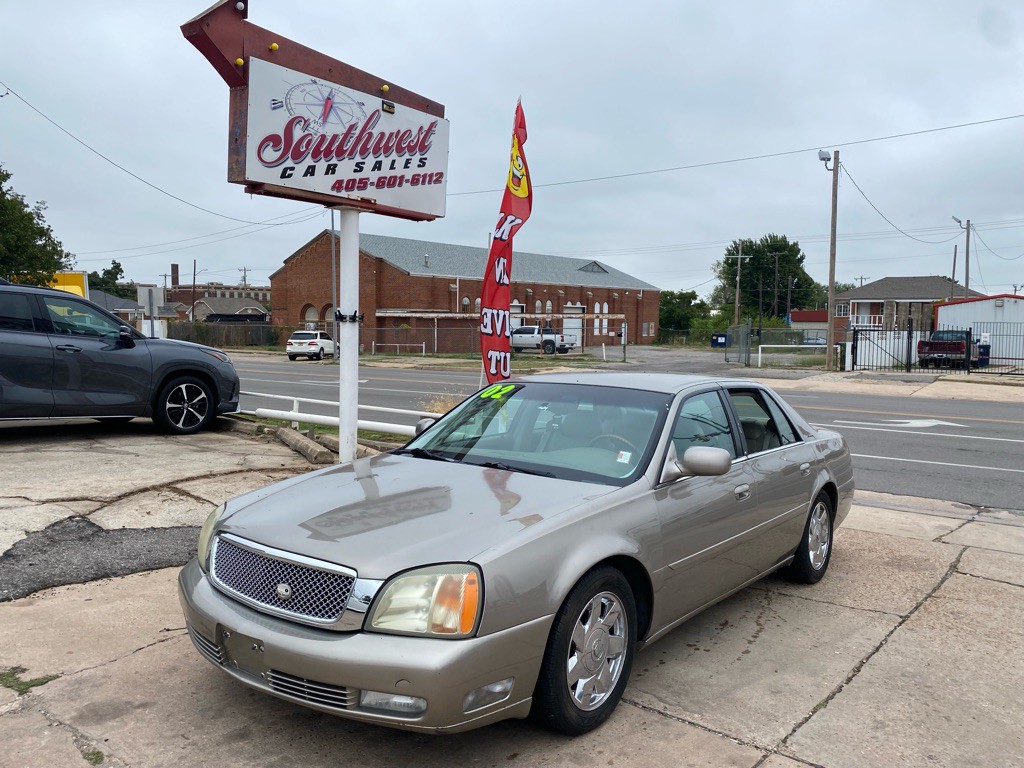 2002 Cadillac DeVille Image 1