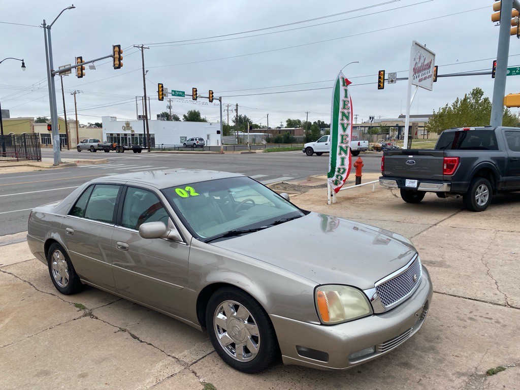 2002 Cadillac DeVille Image 10