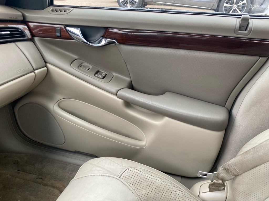 2002 Cadillac DeVille Image 49