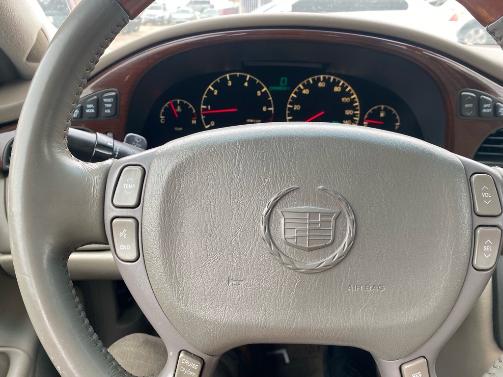 2002 Cadillac DeVille Image 57