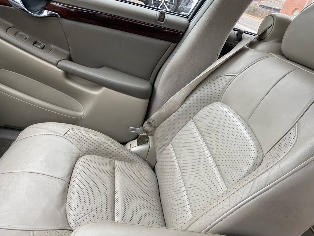 2002 Cadillac DeVille Image 64