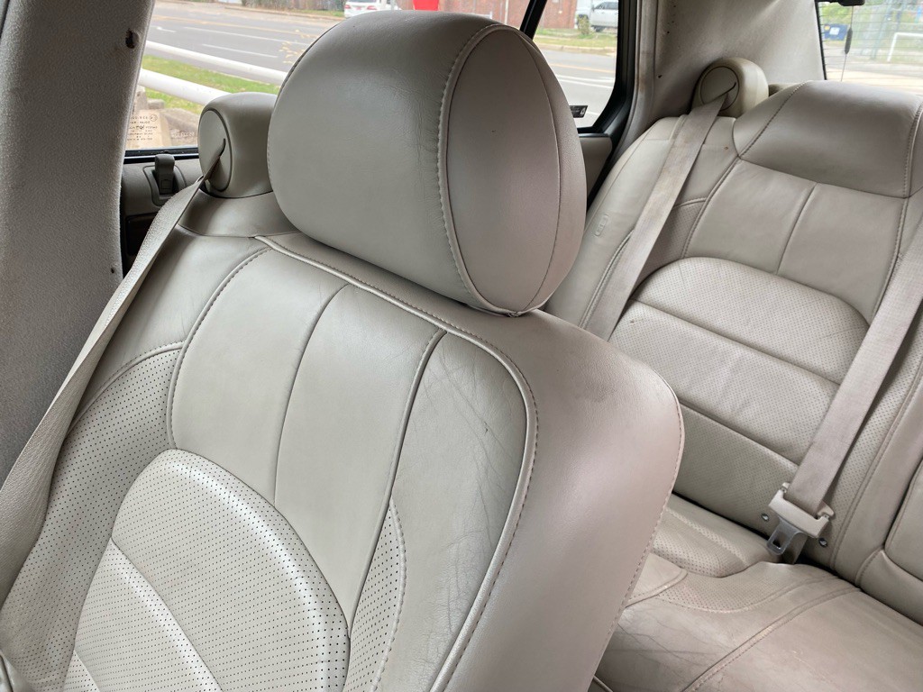 2002 Cadillac DeVille Image 65