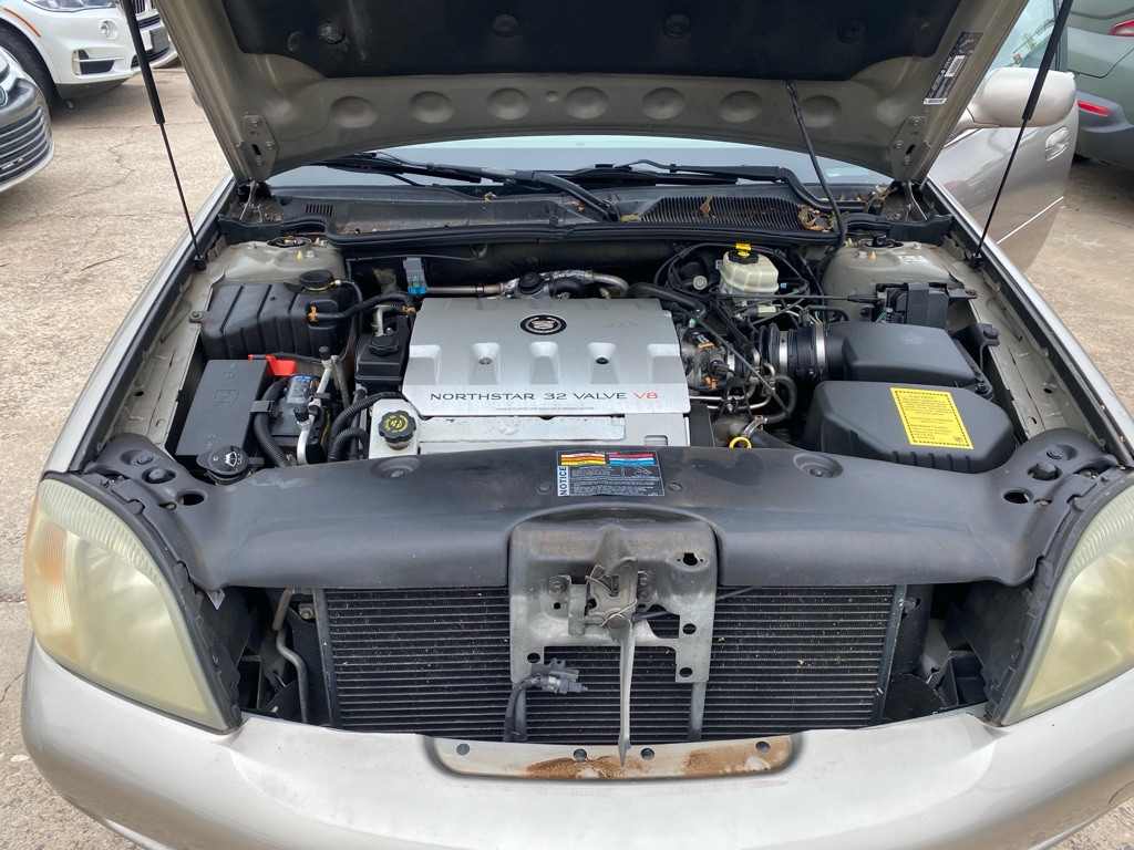 2002 Cadillac DeVille Image 71