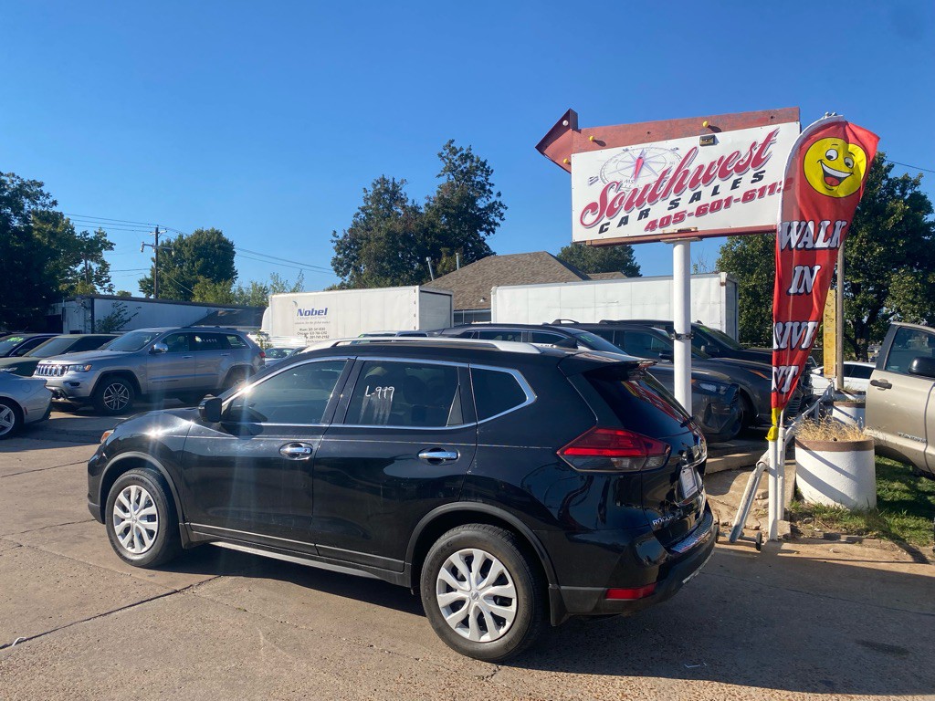 2017 Nissan Rogue Image 5