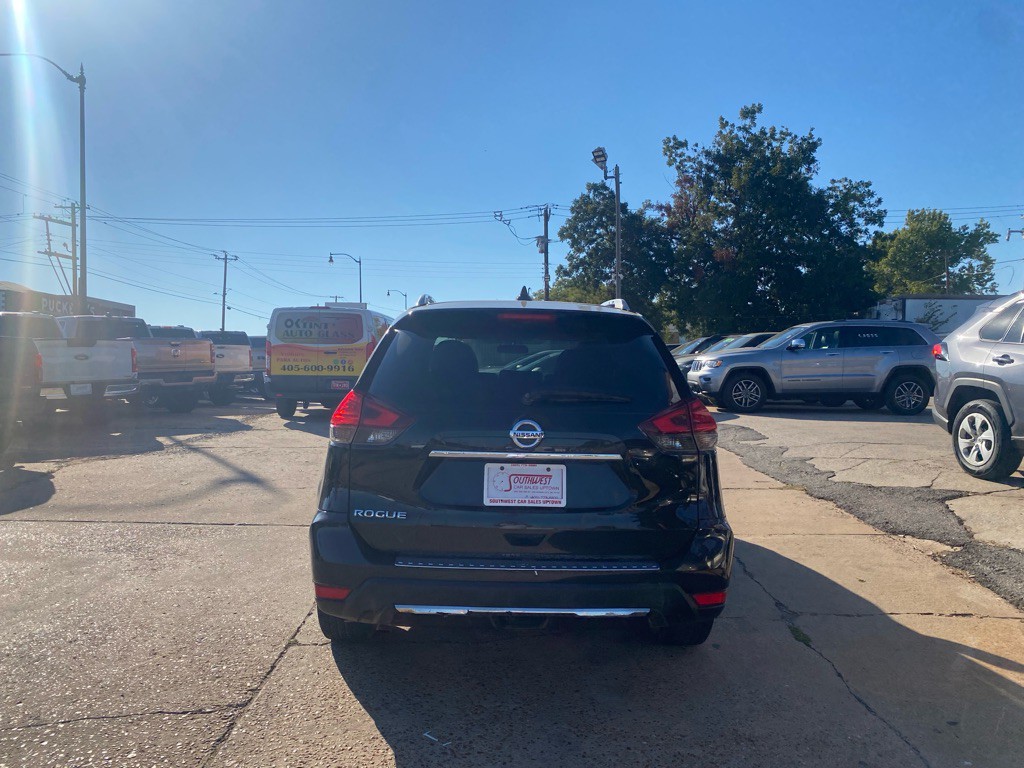 2017 Nissan Rogue Image 7