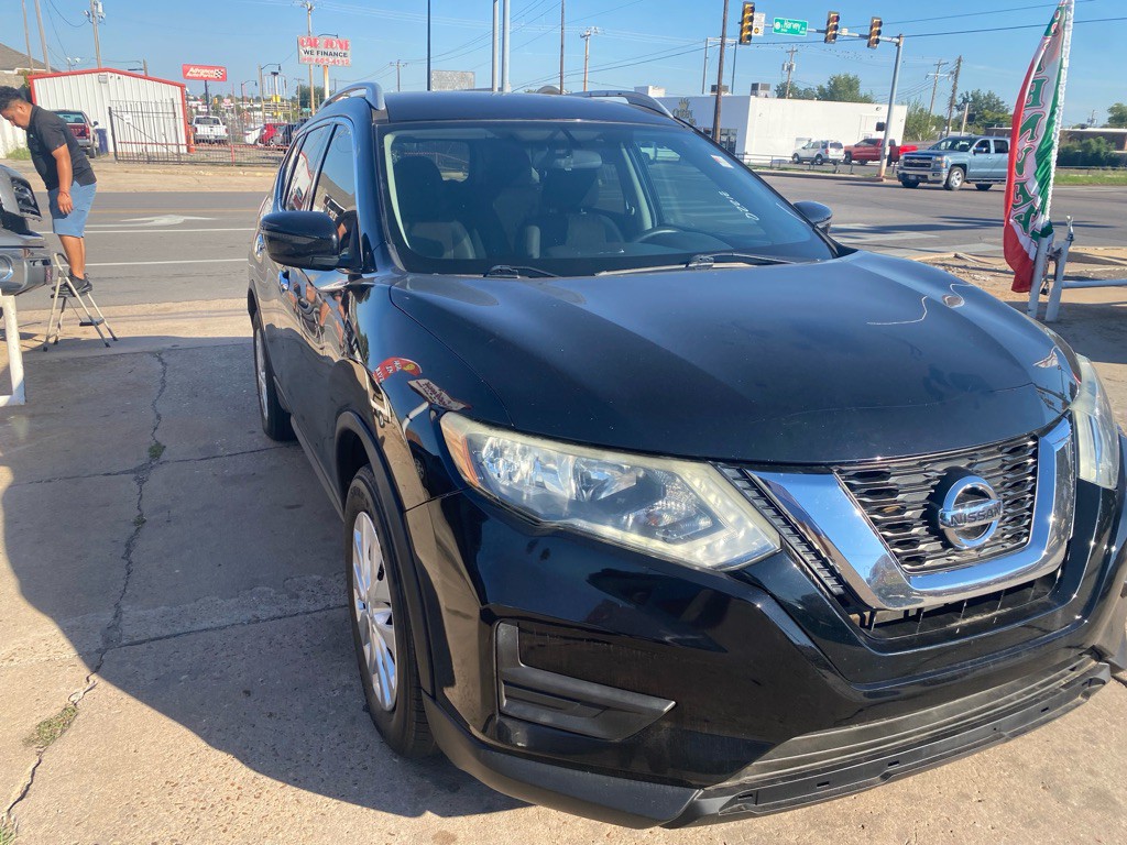 2017 Nissan Rogue Image 11