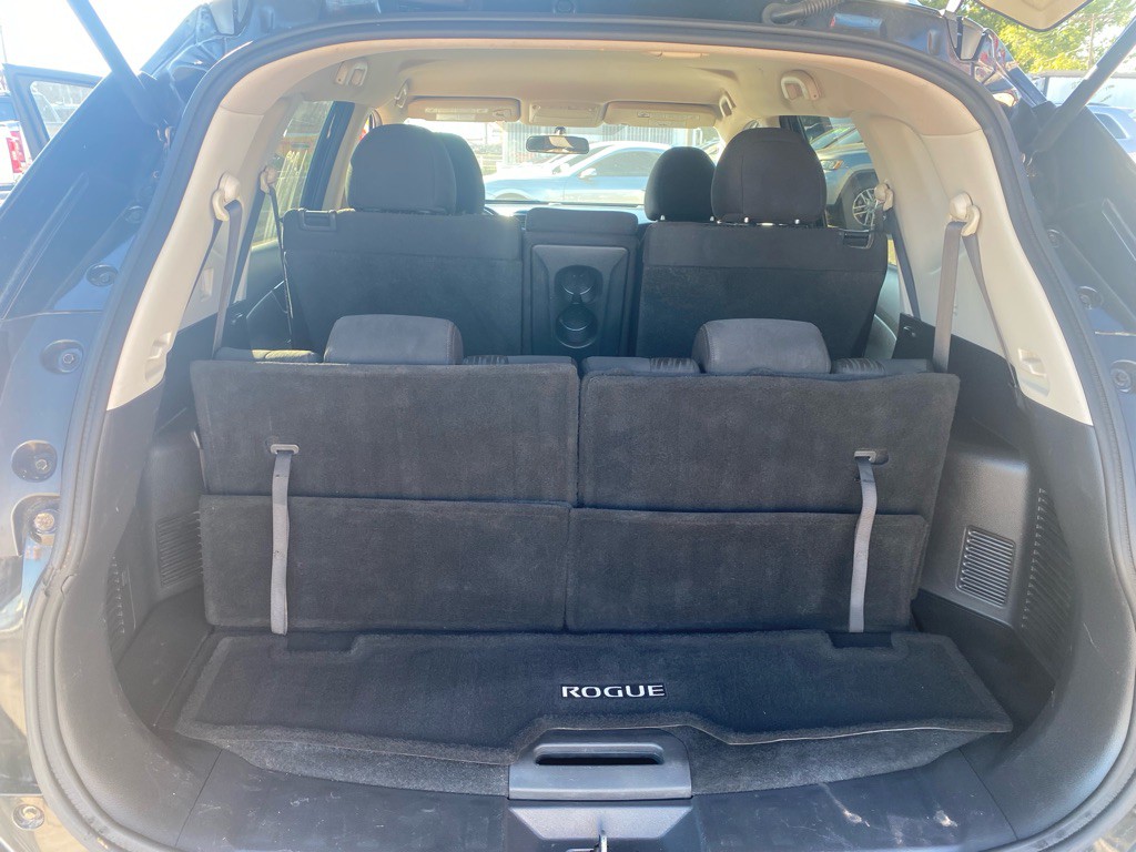2017 Nissan Rogue Image 23