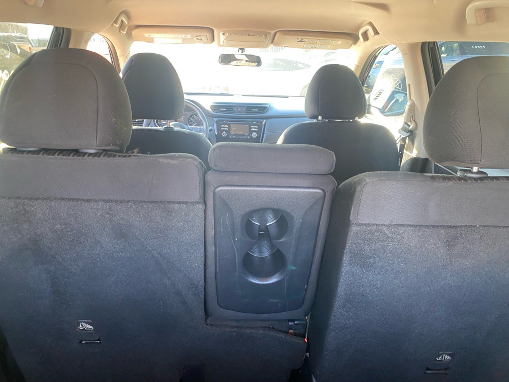 2017 Nissan Rogue Image 27