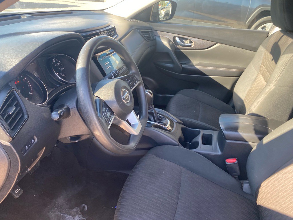 2017 Nissan Rogue Image 34