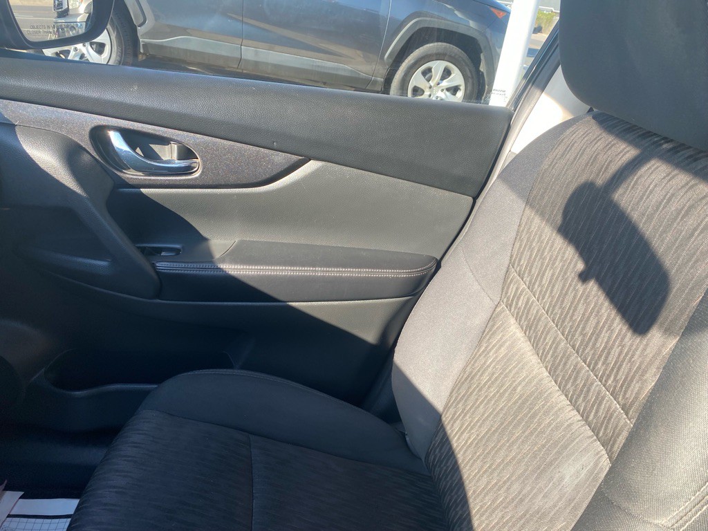 2017 Nissan Rogue Image 41