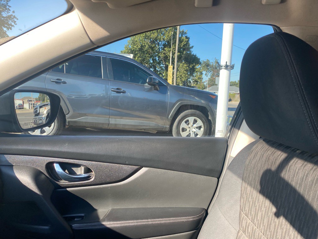 2017 Nissan Rogue Image 42