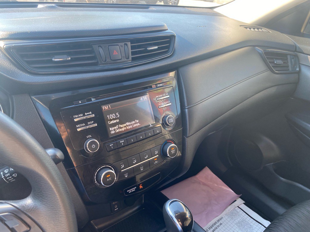 2017 Nissan Rogue Image 46