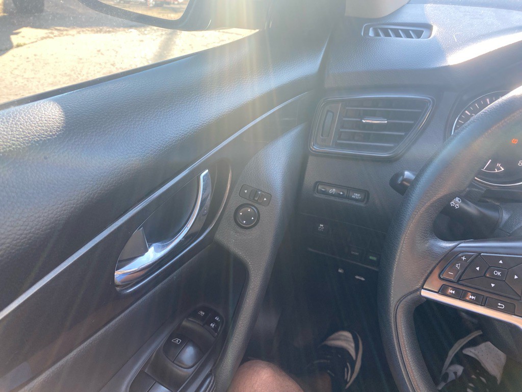 2017 Nissan Rogue Image 47
