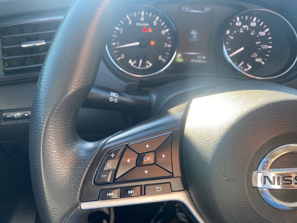 2017 Nissan Rogue Image 49