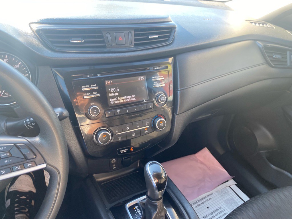 2017 Nissan Rogue Image 54