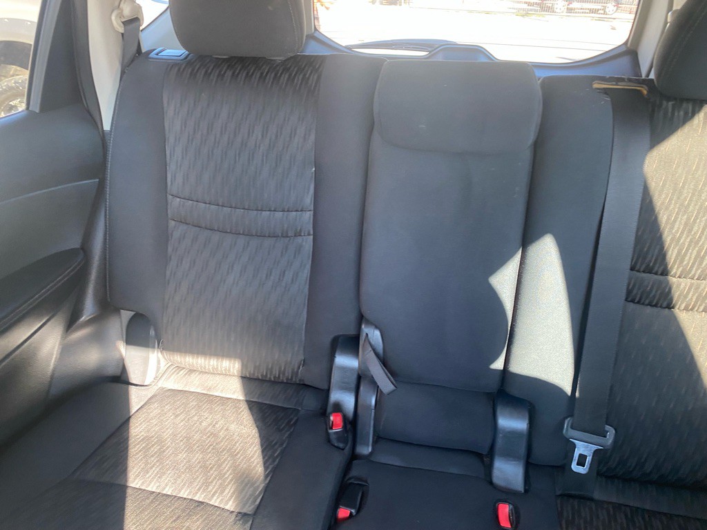 2017 Nissan Rogue Image 55