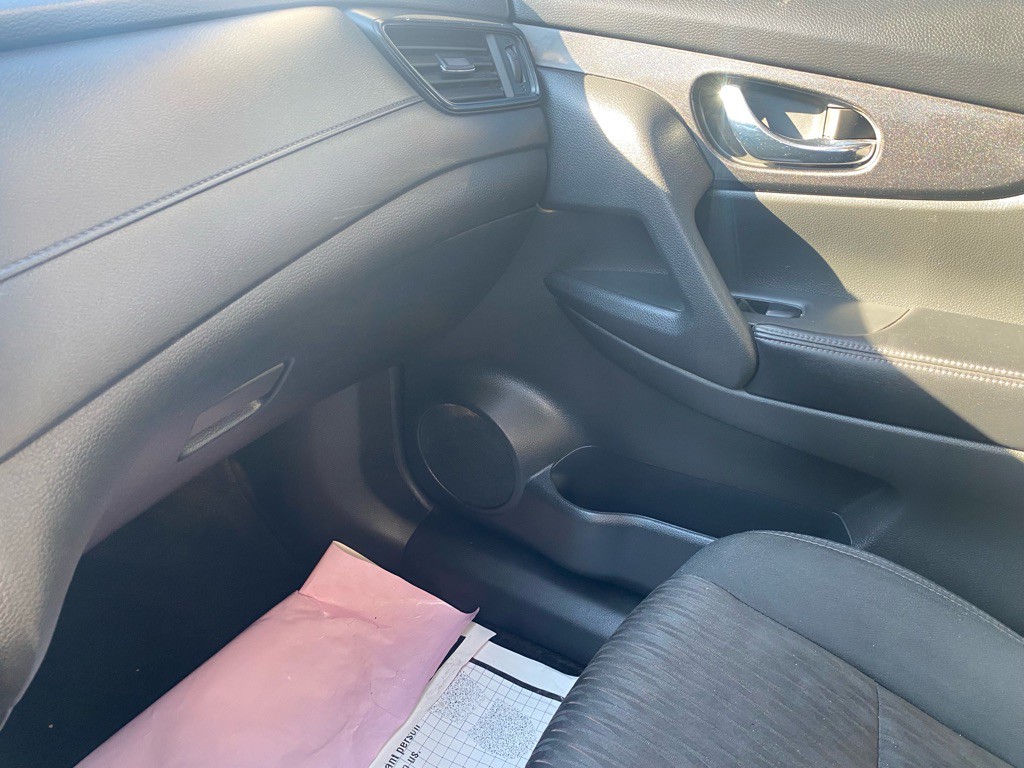 2017 Nissan Rogue Image 57