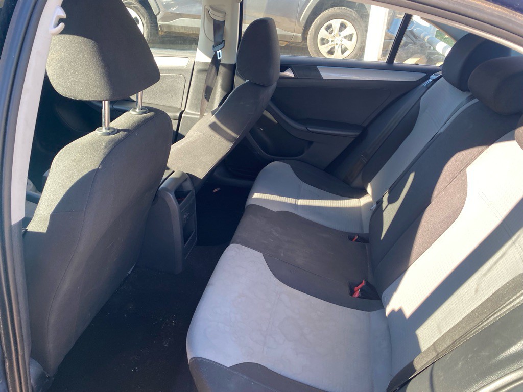 2017 Volkswagen Jetta Image 19