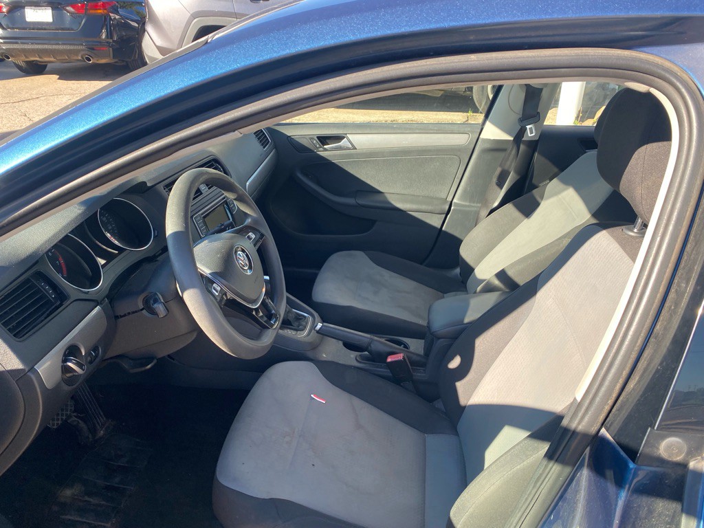 2017 Volkswagen Jetta Image 25