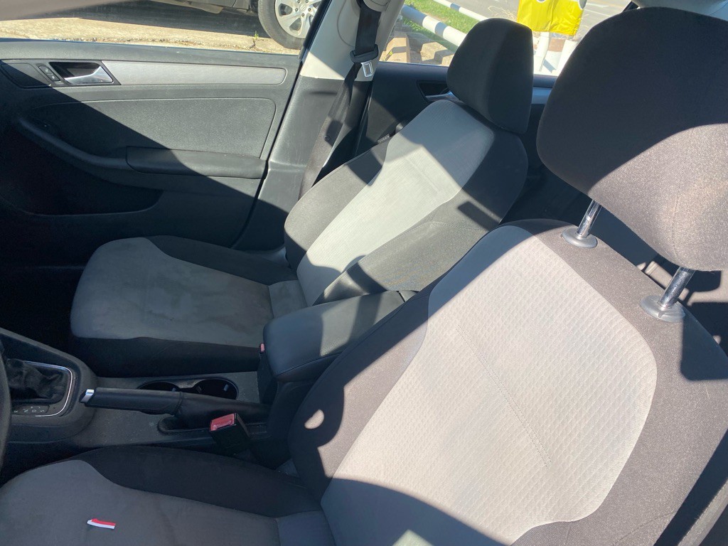 2017 Volkswagen Jetta Image 32