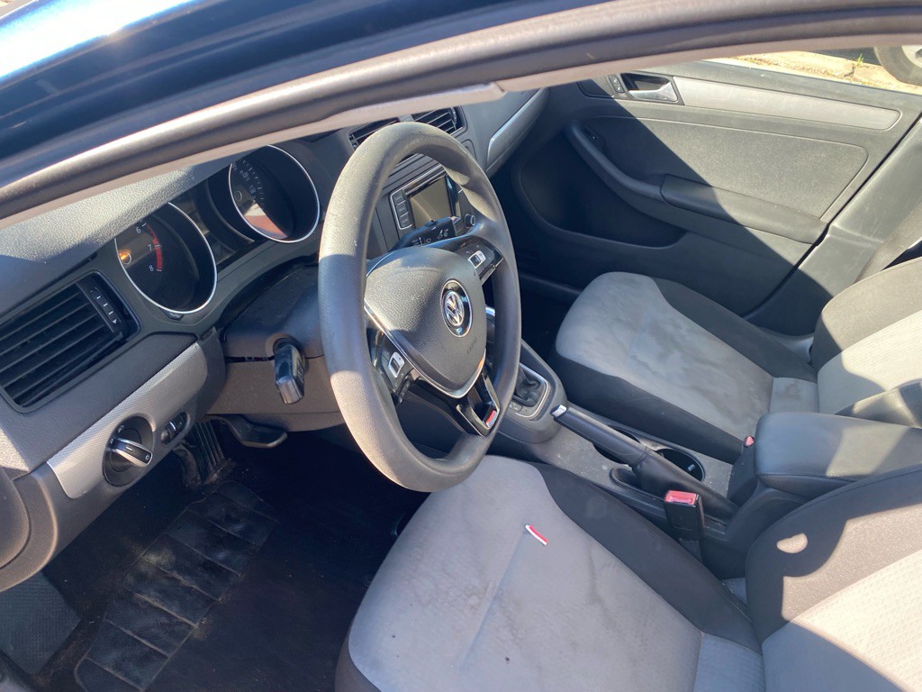2017 Volkswagen Jetta Image 33
