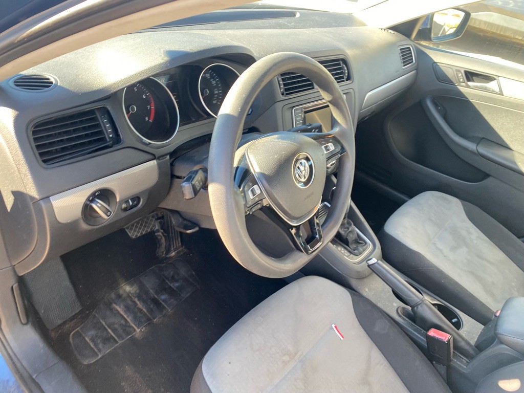 2017 Volkswagen Jetta Image 34