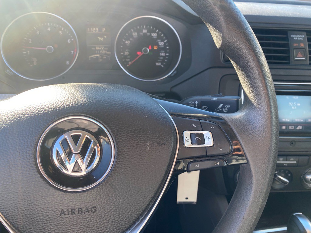 2017 Volkswagen Jetta Image 48