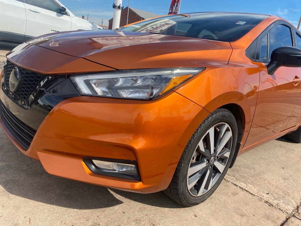 2021 Nissan Versa Image 11