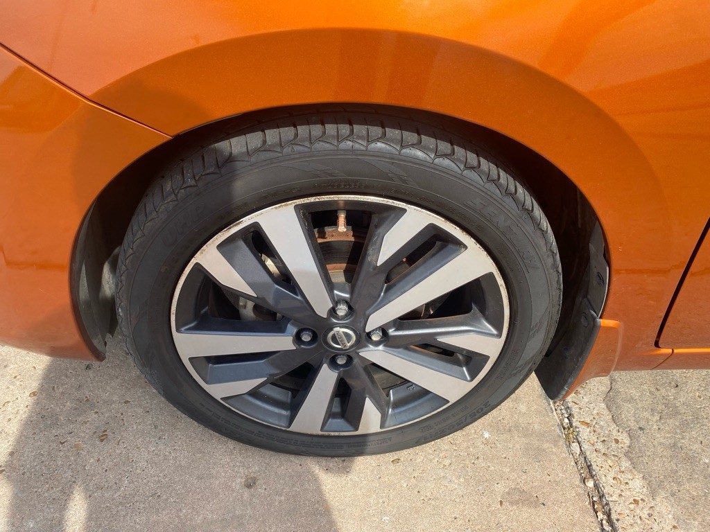 2021 Nissan Versa Image 12