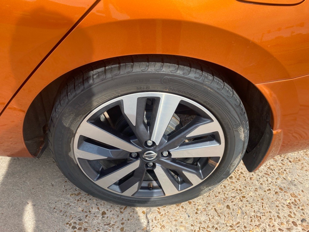 2021 Nissan Versa Image 13