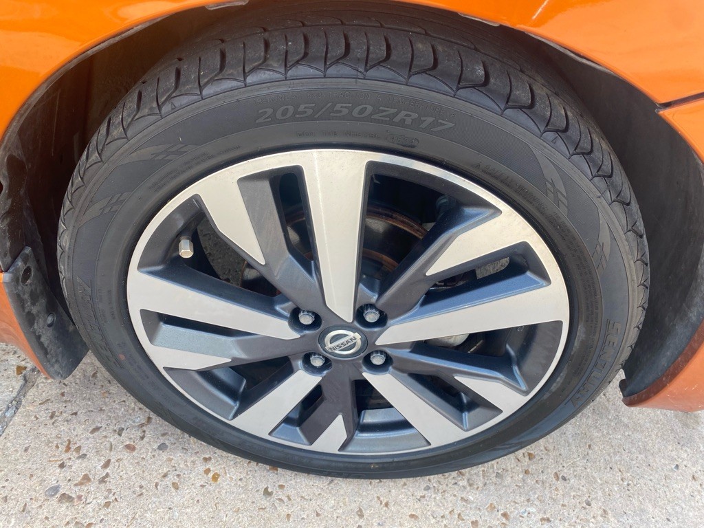 2021 Nissan Versa Image 15