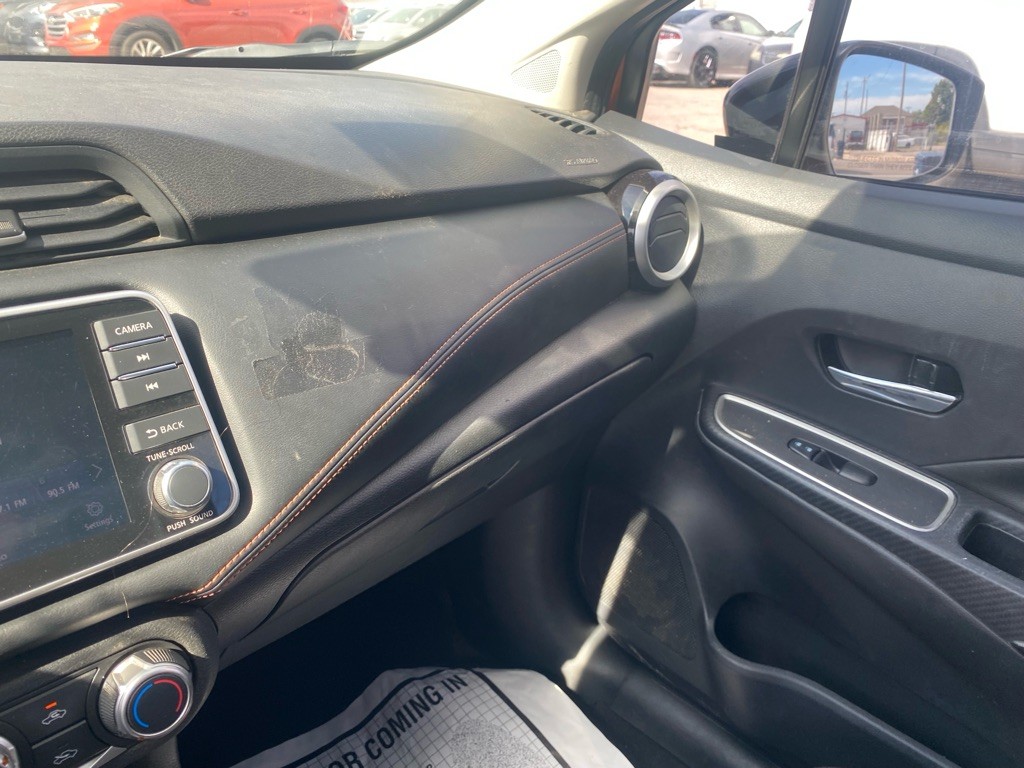 2021 Nissan Versa Image 38