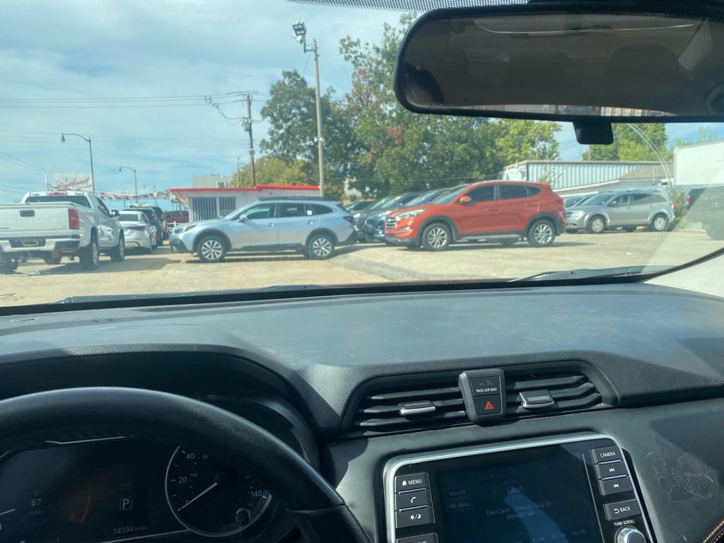 2021 Nissan Versa Image 46